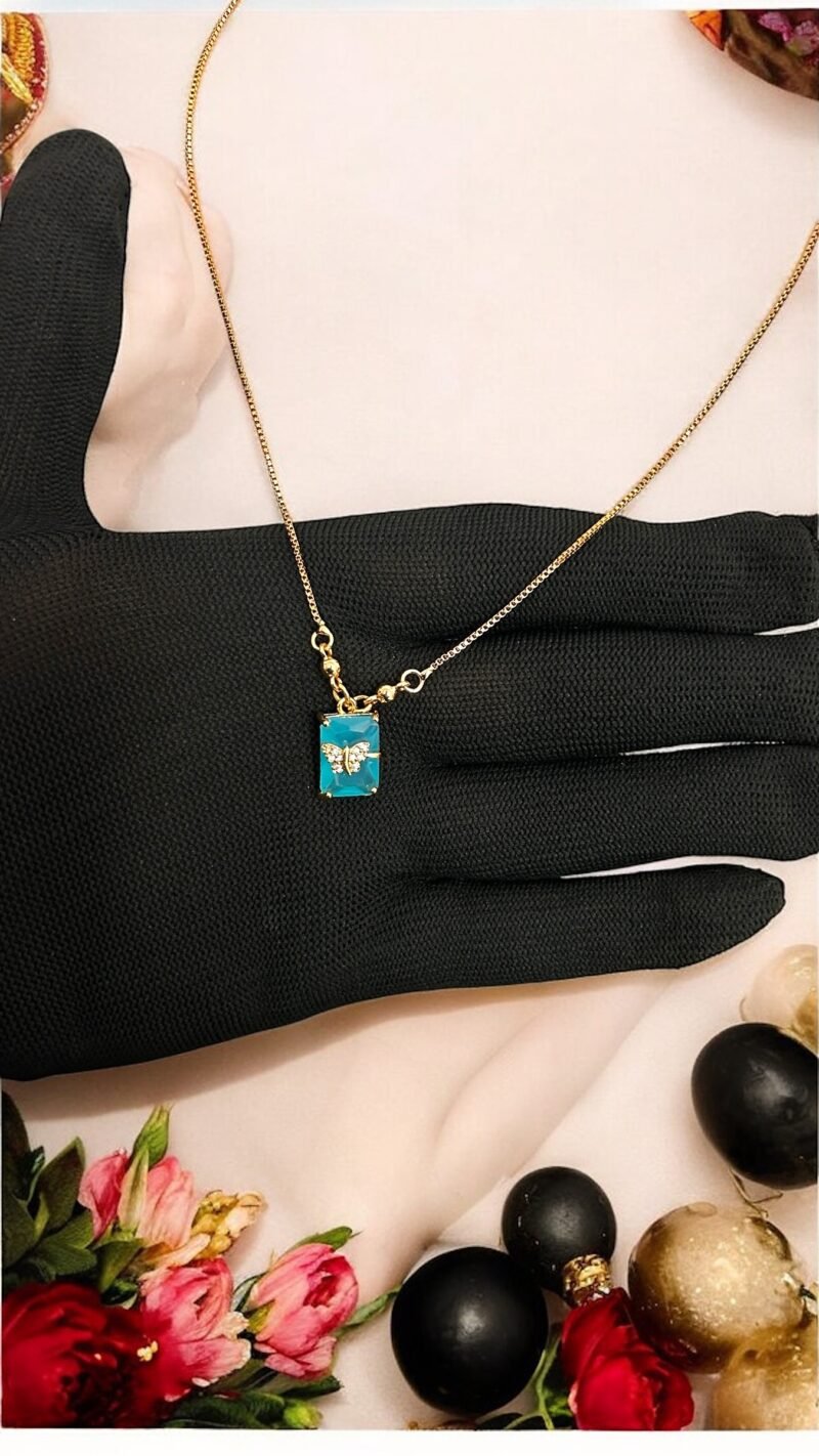 “Stunning Sea Blue Stone Necklace: Elegant Jewelry for Every Occasion”