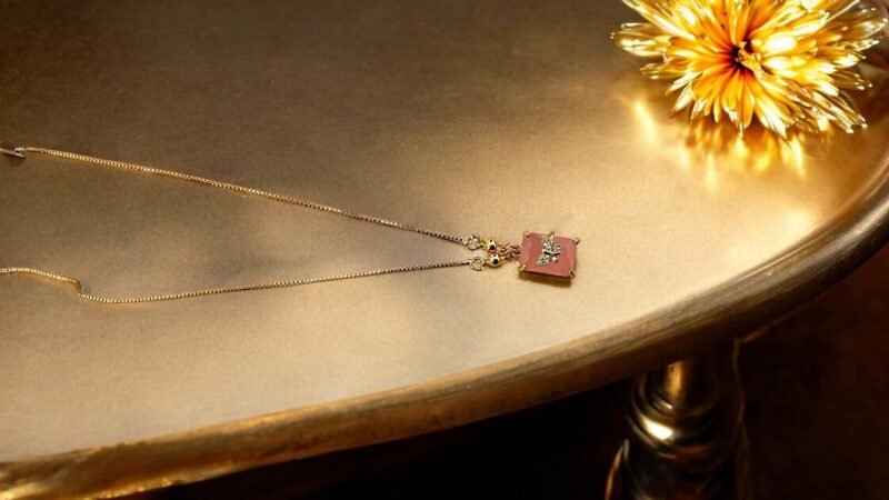 "Stunning Baby Pink Stone Necklace: Elegant Jewelry for Every Occasion"