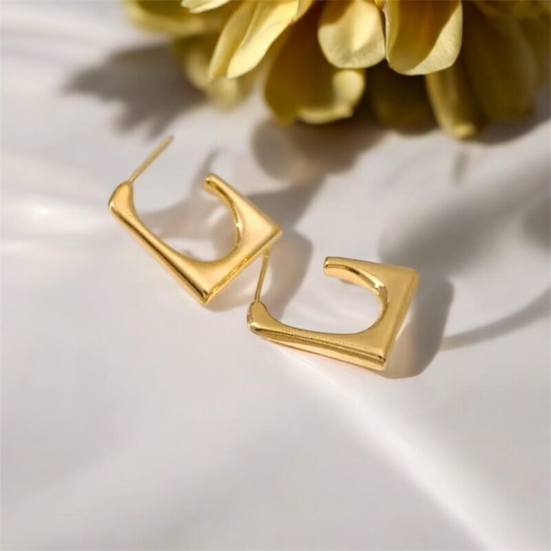Trendy Geometric Chunky Hoops | Stainless Steel Minimal Gold Hoop Earring | Women Fashion Anti-Tarnish Hoop Earrings